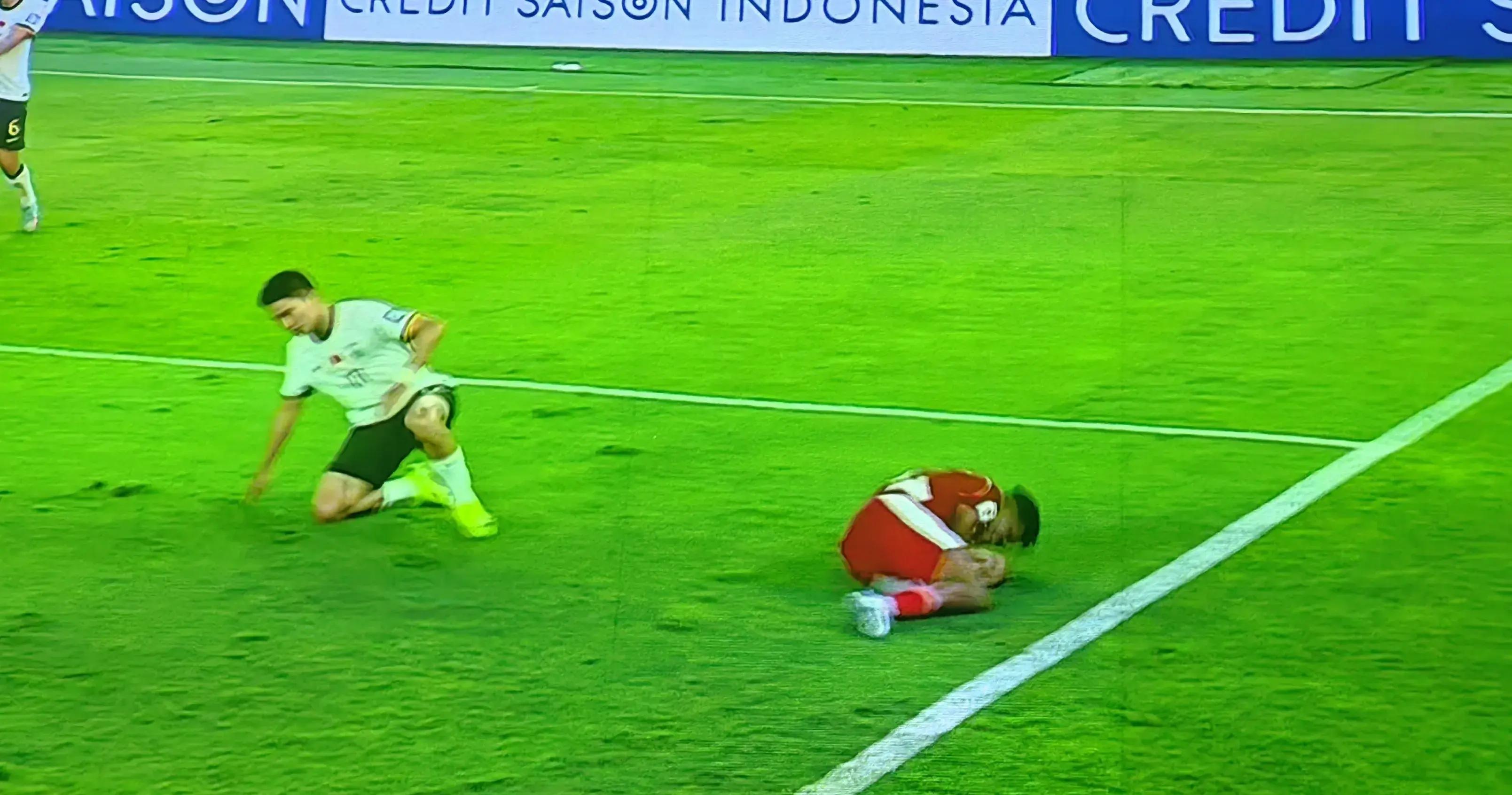 足球比赛赛场节奏紧凑,胜负悬念 足球比赛赛场节奏紧凑,胜负悬念