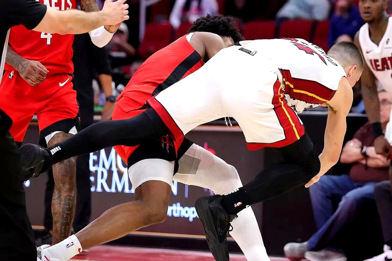 精彩摩擦：球员间的火花四溅的简单介绍