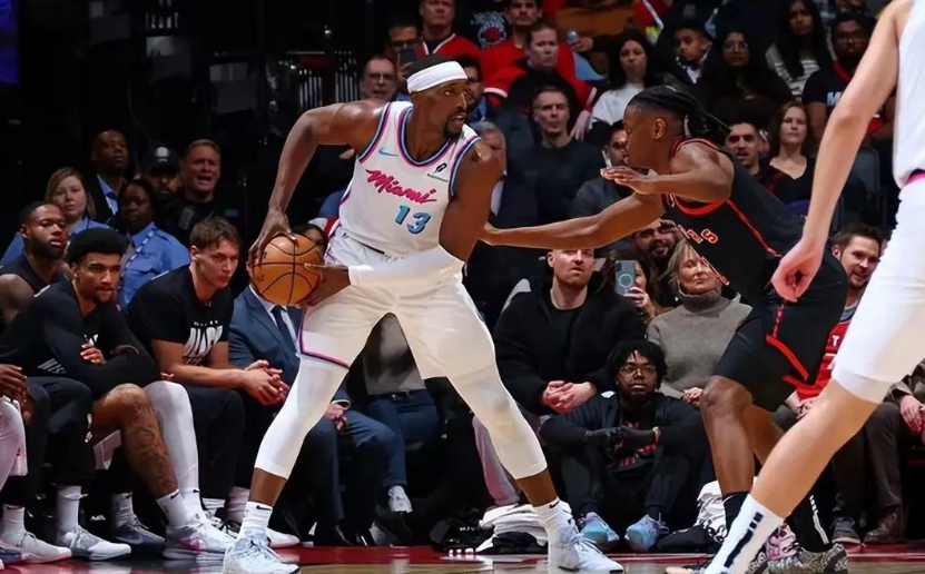 猛龙击败热火,西亚卡姆砍下三双 猛龙击败热火,西亚卡姆砍下三双