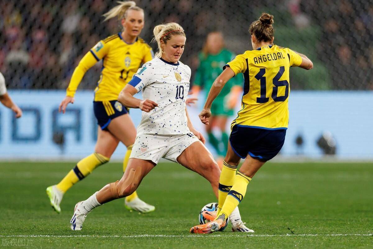 瑞典女足联赛球队牢牢守卫榜首