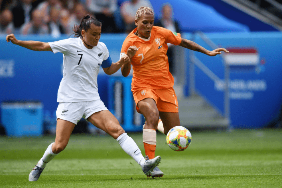 瑞典女足联赛球队牢牢守卫榜首