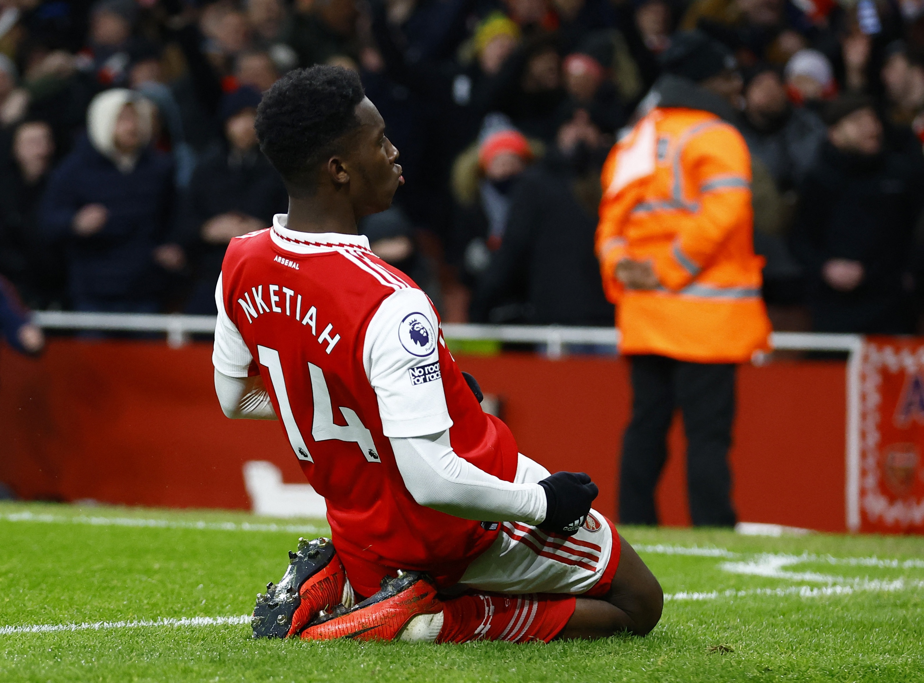 意甲球队宣布签约新锋线进攻策略的简单介绍 意甲球队宣布签约新锋线进攻策略的简单介绍