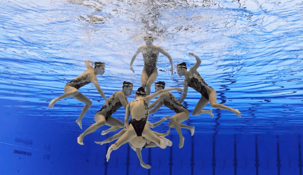 新加坡游泳选手风光登场,锦上添花的简单介绍 新加坡游泳选手风光登场,锦上添花的简单介绍