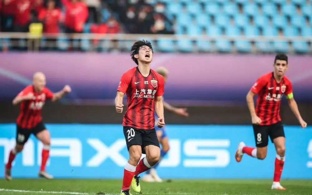 包含上港边路突破有效，重返争冠形势的词条