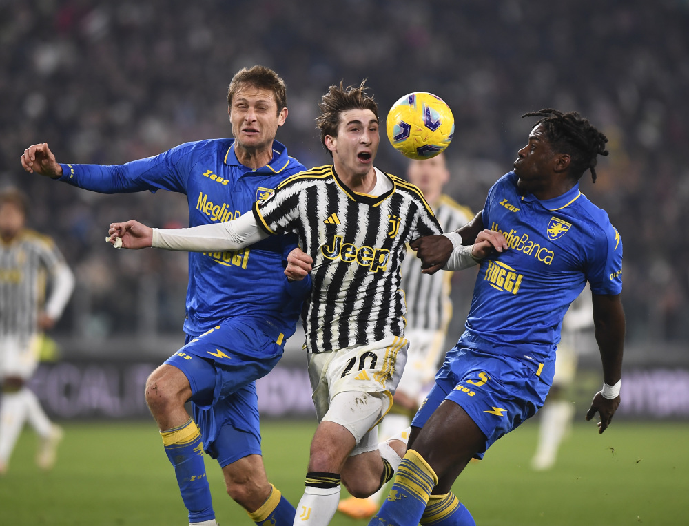 尤文图斯后卫回归赛场,球队备战欧联杯的简单介绍 尤文图斯后卫回归赛场,球队备战欧联杯的简单介绍